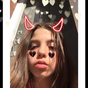 Meet your Posher, Layla